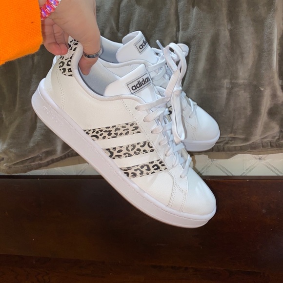adidas leopard grand court